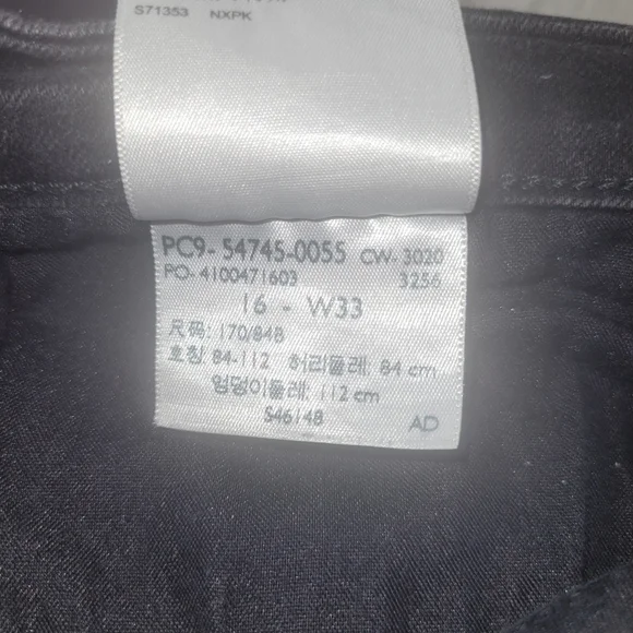 Signature Levis Womens High Rise black stretch Denim Shorts Size 16 - Picture 4 of 8